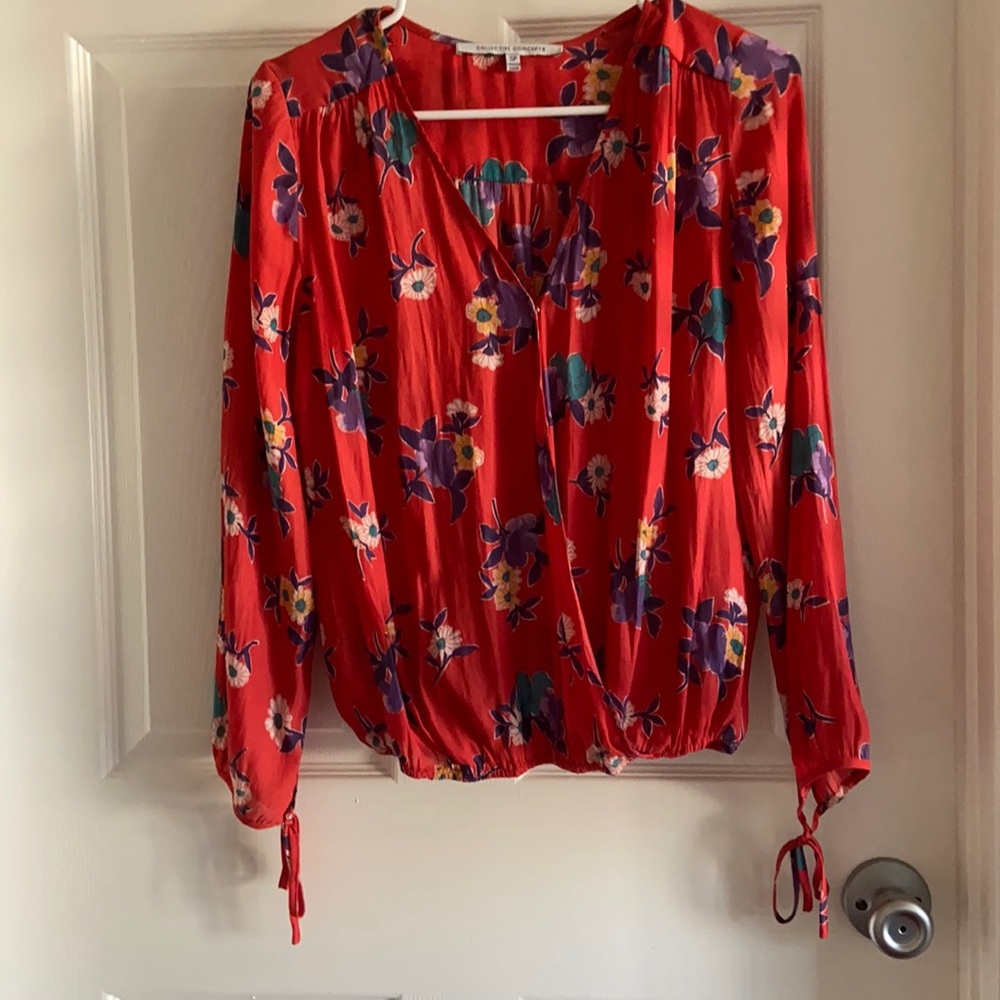 Long sleeve loose floral top
